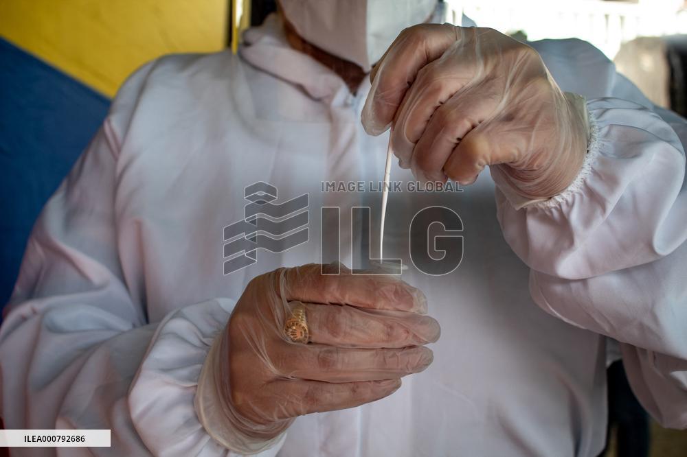 Covid-19 Testing And Vaccines - Santander