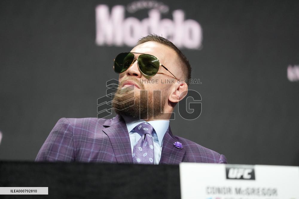 Conor McGregor & Dustin Poirier Face Off - Las Vegas