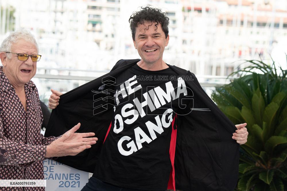 Cannes - The Storms of Jeremy Thomas Photocall