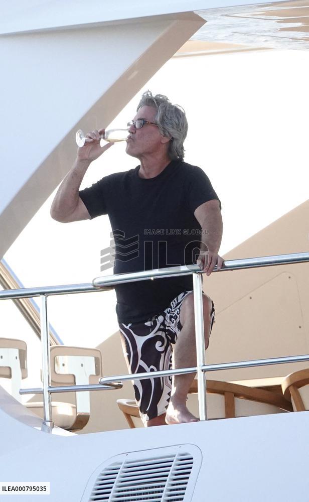 Kurt Russell And Goldie Hawn Partying - St Tropez
