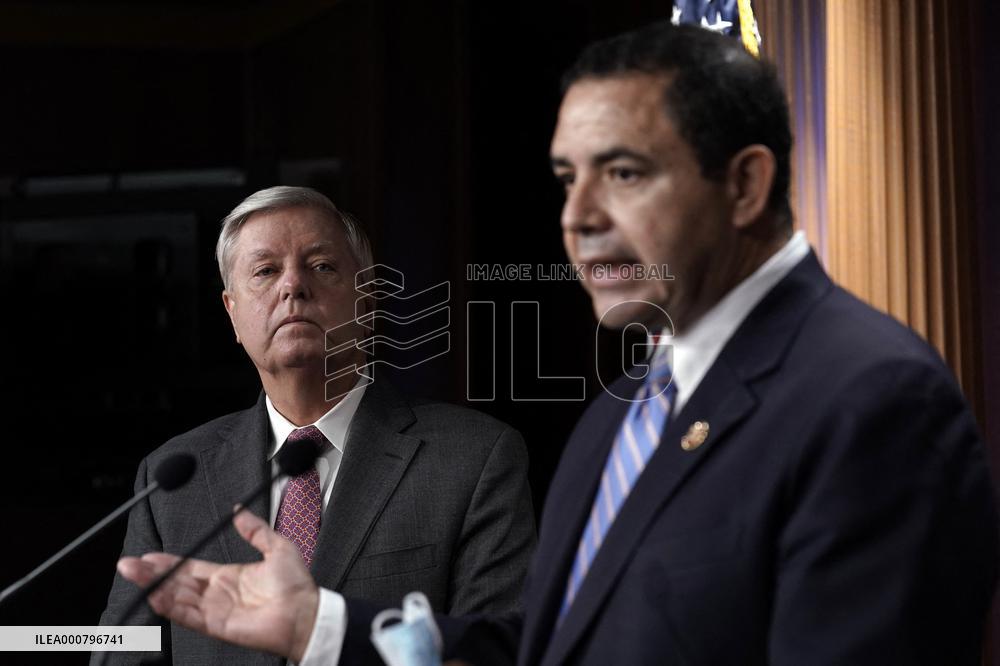 Lindsey Graham on the US-Mexico border - Washington