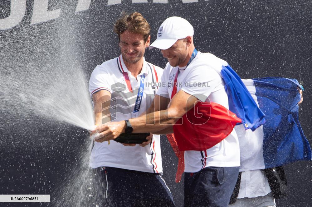 France Gold Medalists In The Men Double Sculls - Paris