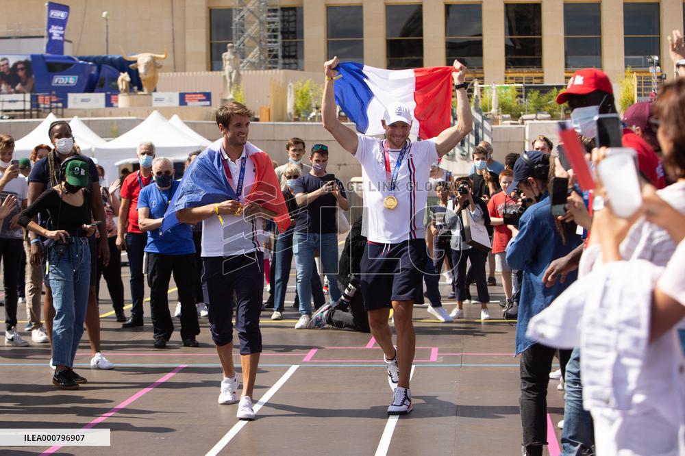 France Gold Medalists In The Men Double Sculls - Paris