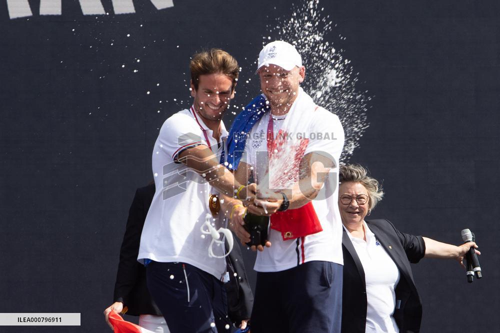 France Gold Medalists In The Men Double Sculls - Paris