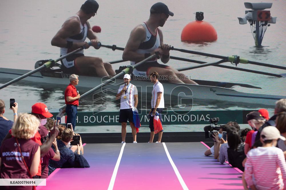 France Gold Medalists In The Men Double Sculls - Paris