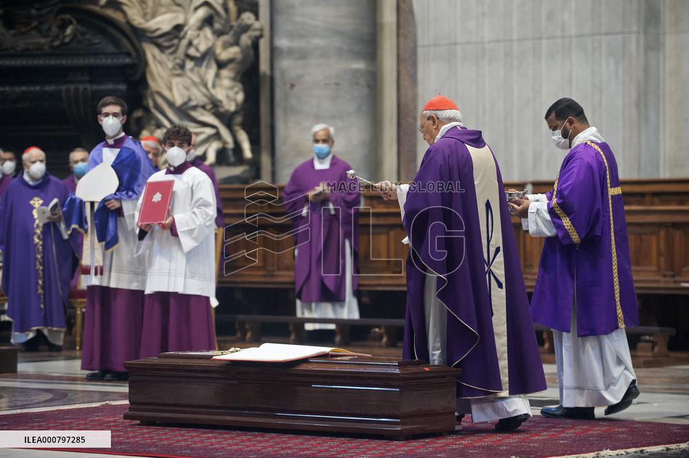 Funeral of Cardinal Albert Vanhoye - Vatican