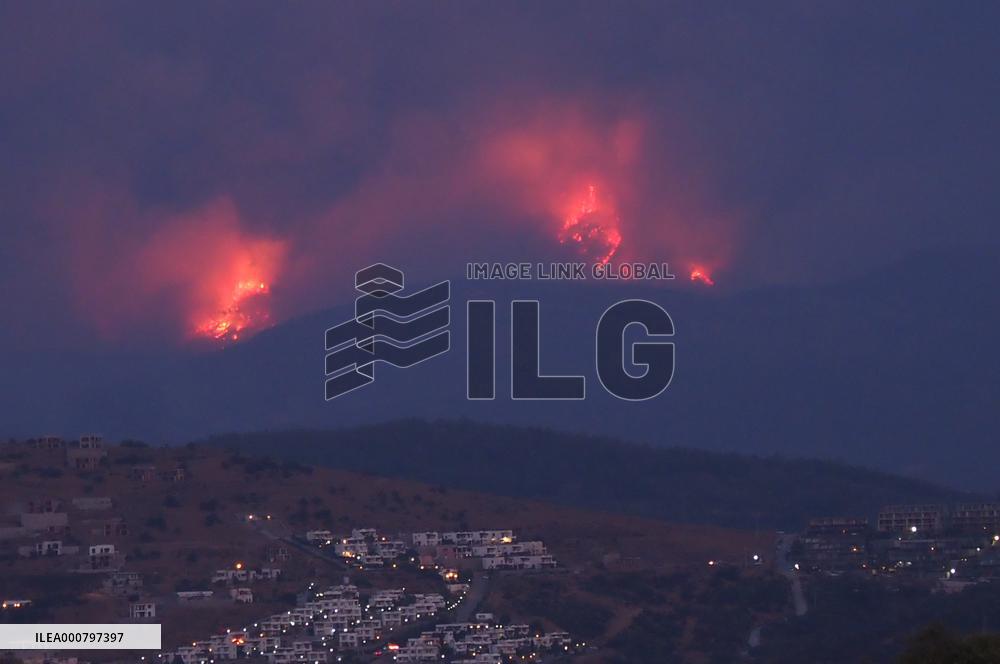 Wildfires continues at Milas - Turkey