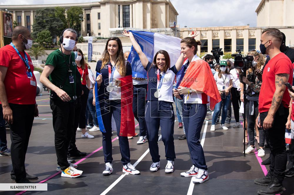 French Medalists of the Olympics Games at the Trocadero - Paris