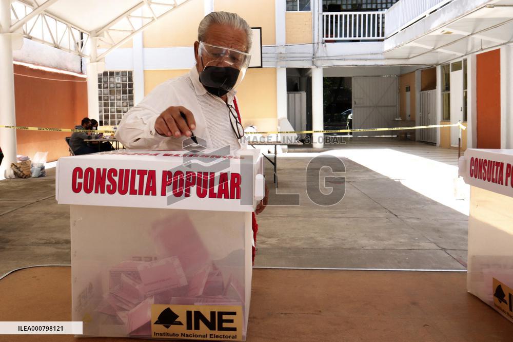 Referendum On Whether To Probe Ex-Presidents - Mexico