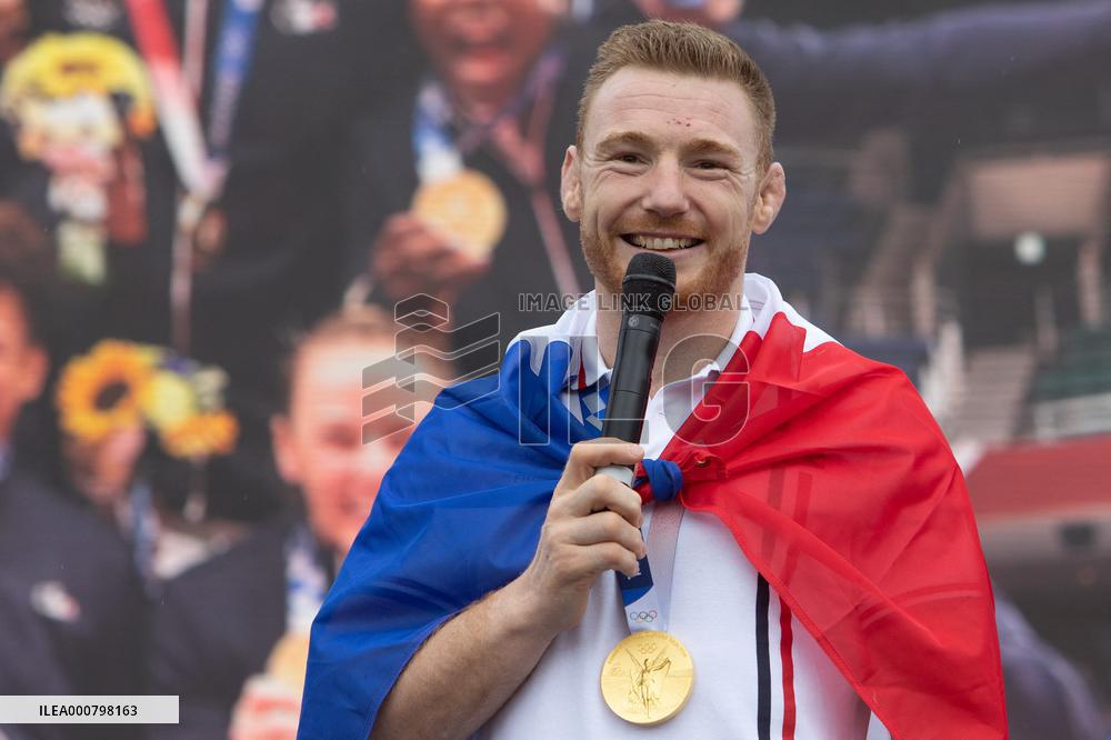 Team France Judo Medalists At Trocadero - Paris