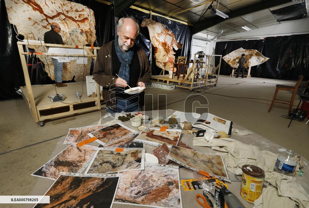 Construction Of Prehistoric Cosquer Cave 2 - Montignac