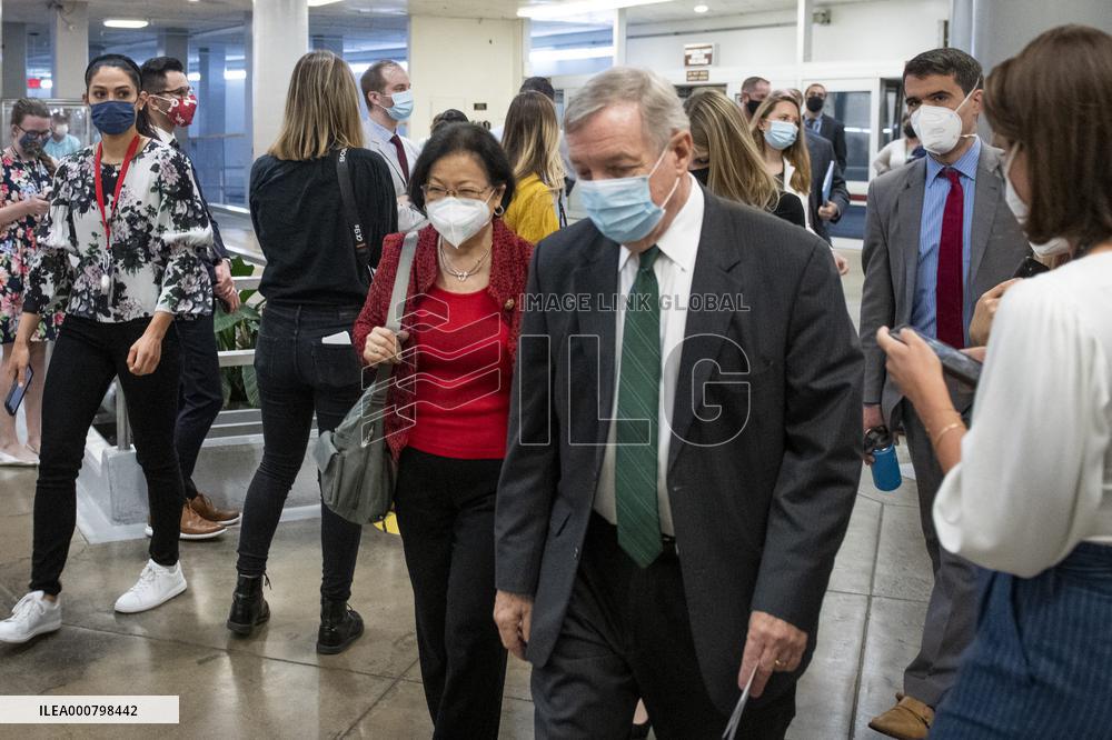 Senators vote at the US Capitol