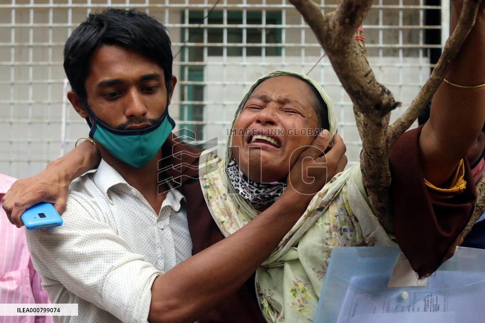 24 Corpses Of Factory Fire Handed Over To Relatives - Dhaka