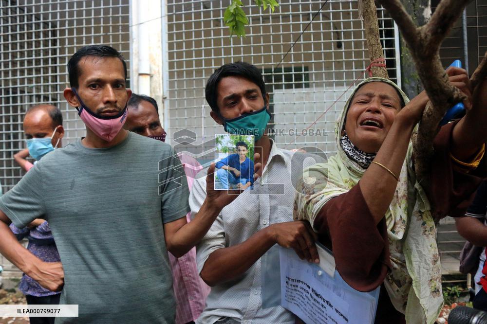 24 Corpses Of Factory Fire Handed Over To Relatives - Dhaka