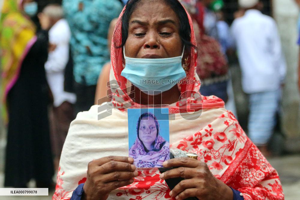 24 Corpses Of Factory Fire Handed Over To Relatives - Dhaka