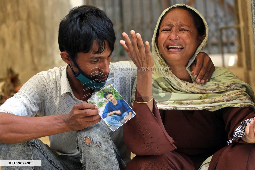 24 Corpses Of Factory Fire Handed Over To Relatives - Dhaka