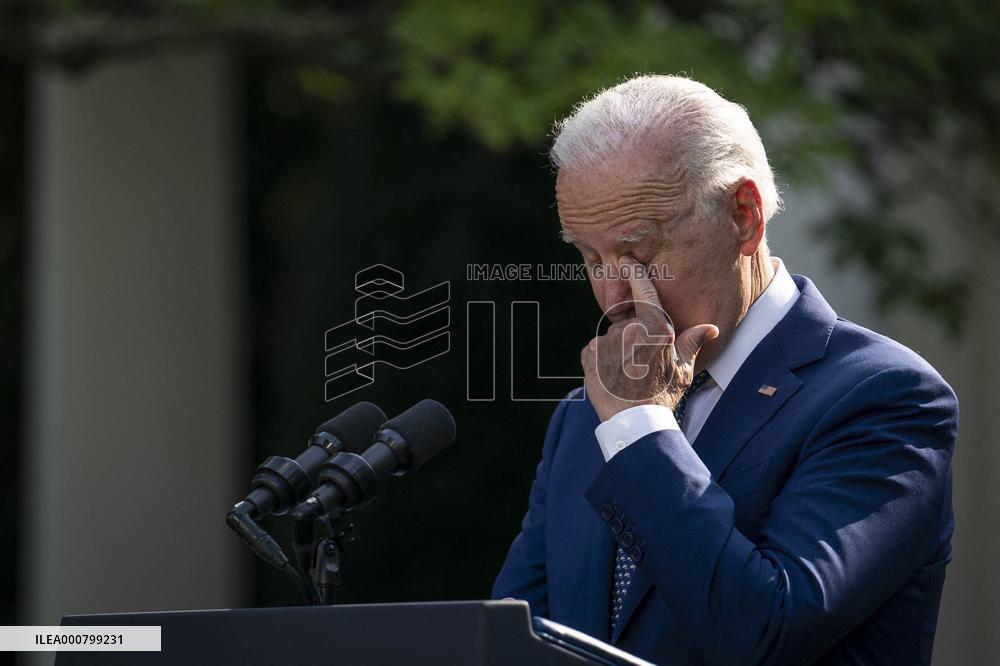 President Joe Biden Awards January 6 Police Officers Congressional Gold Medals