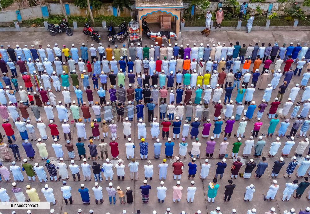 Increases Burials By Covid-19 Delta Variant - Bangladesh