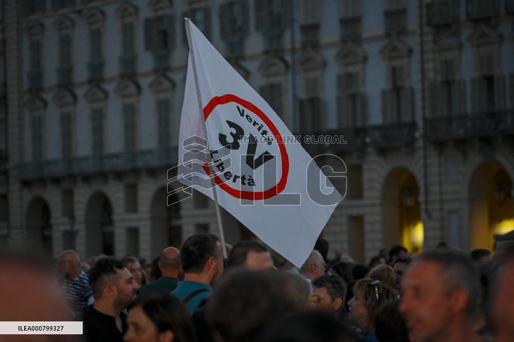 No Green Pass Protest - Turin