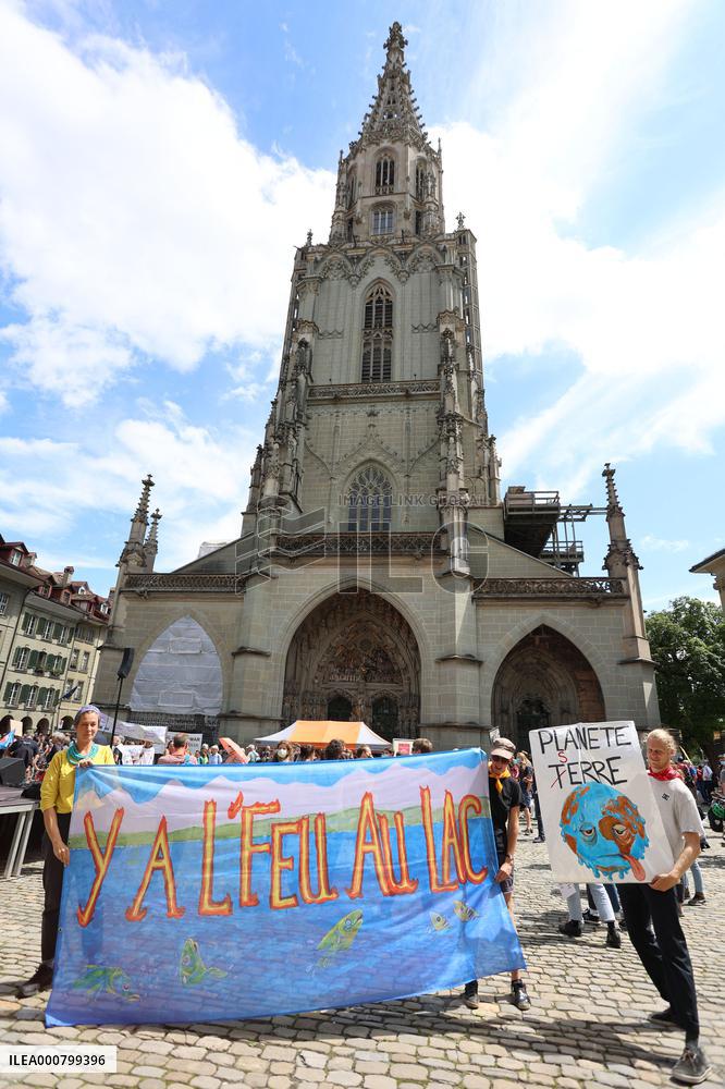 Rise Up For Change Demonstration - Bern