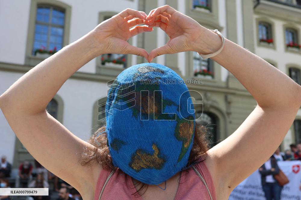 Rise Up For Change Demonstration - Bern