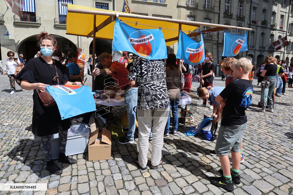 Rise Up For Change Demonstration - Bern