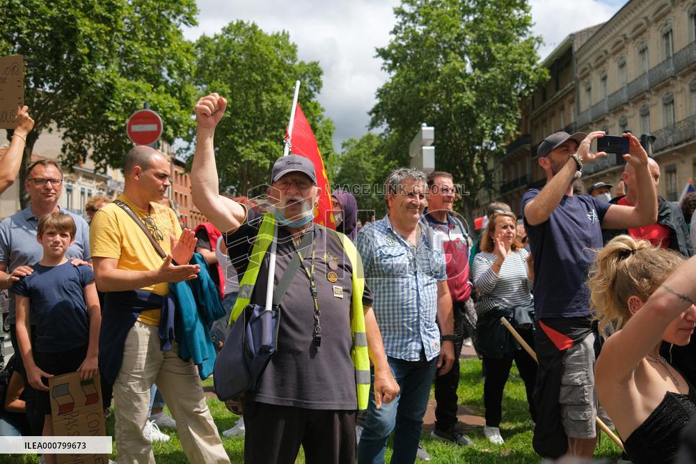Demonstration Against The Sanitary Pass - Toulouse
