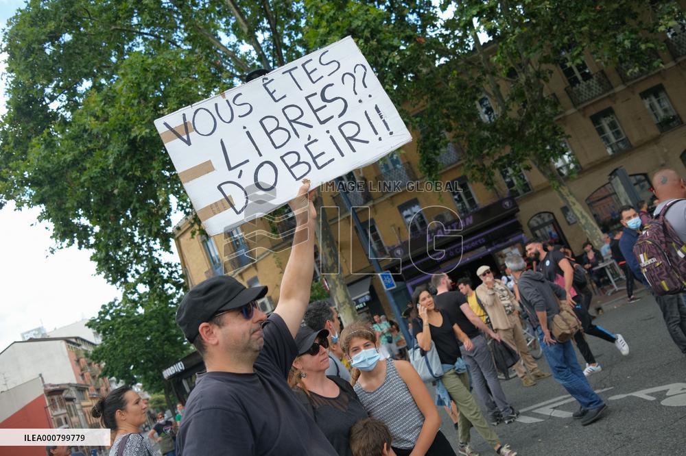 Demonstration Against The Sanitary Pass - Toulouse
