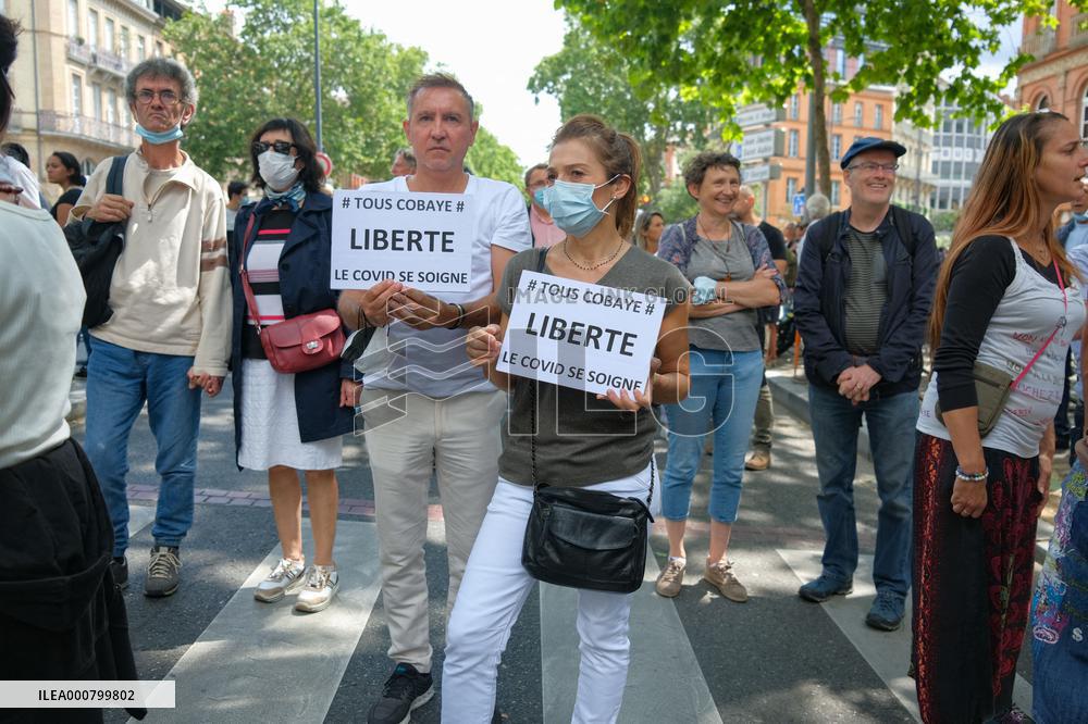 Demonstration Against The Sanitary Pass - Toulouse