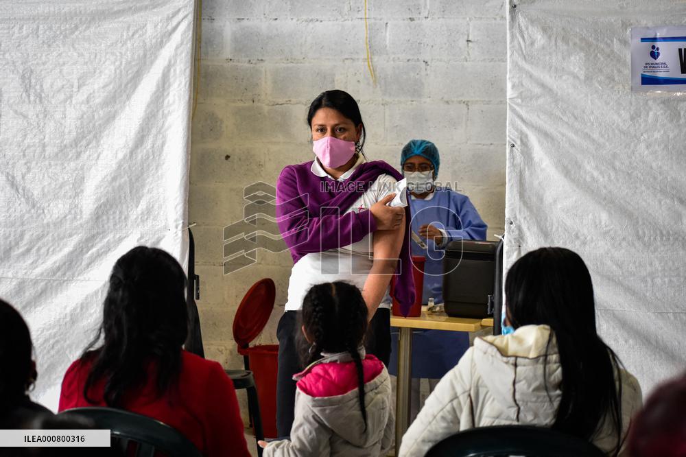 COVID-19 Vaccination - Colombia