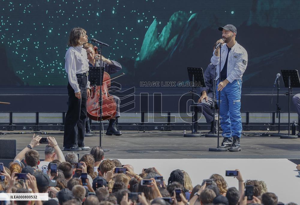 Olympic handover ceremony - Woodkid concert - Paris