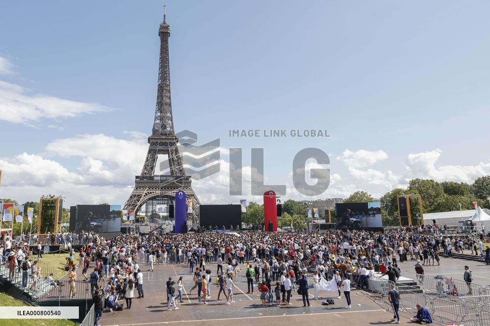 Olympic handover ceremony - Woodkid concert - Paris