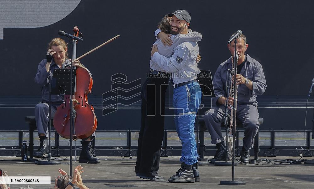 Olympic handover ceremony - Woodkid concert - Paris