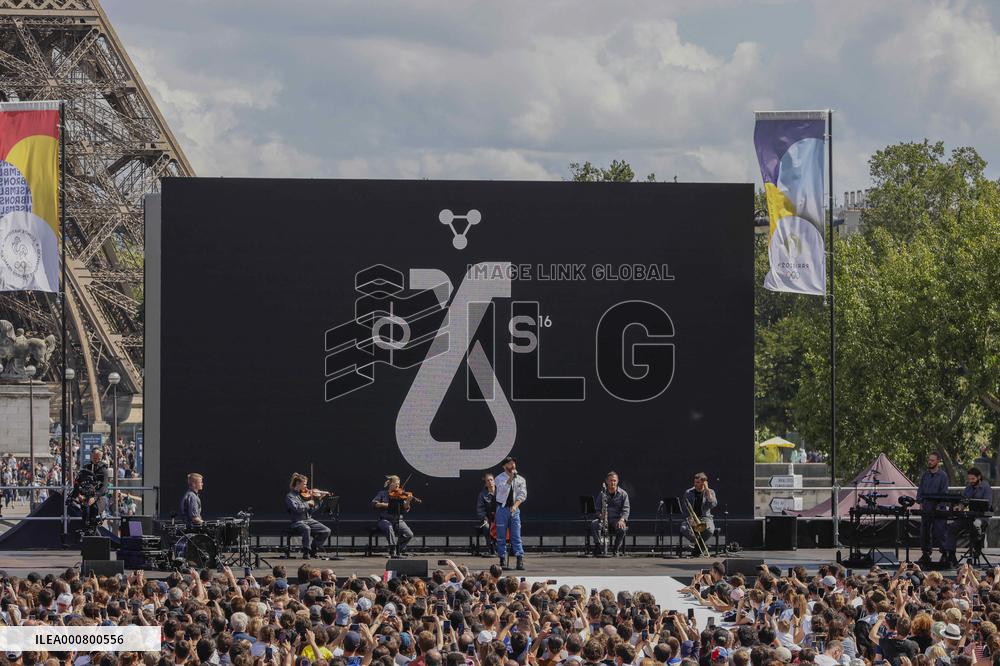 Olympic handover ceremony - Woodkid concert - Paris
