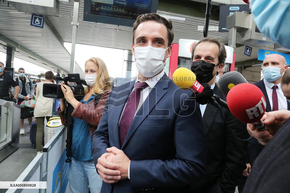 Minister JB Djebbari at Gare de Lyon as France extended health pass - Paris