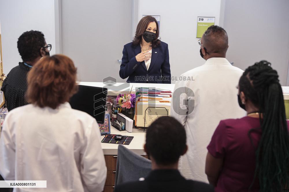 Vice President Kamala Harris visits Unity Health CareÕs Brentwood Health Center