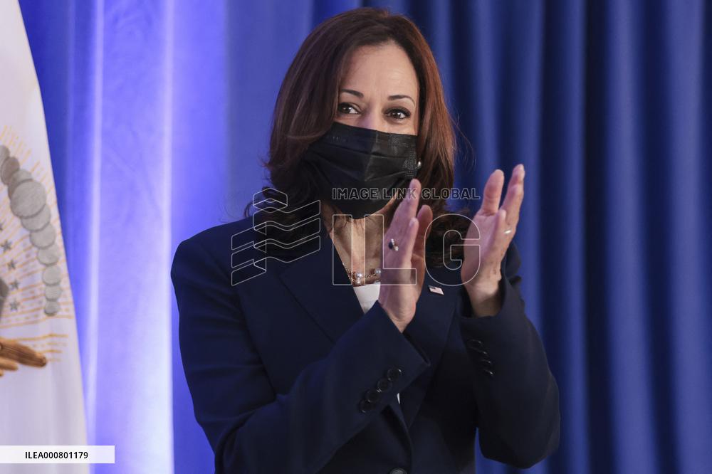 Vice President Kamala Harris visits Unity Health CareÕs Brentwood Health Center