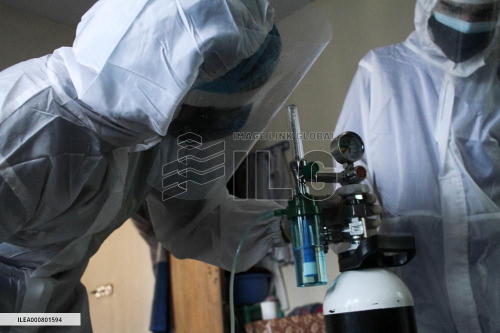 Deliver oxygen cylinders to the patient's homes - Dhaka