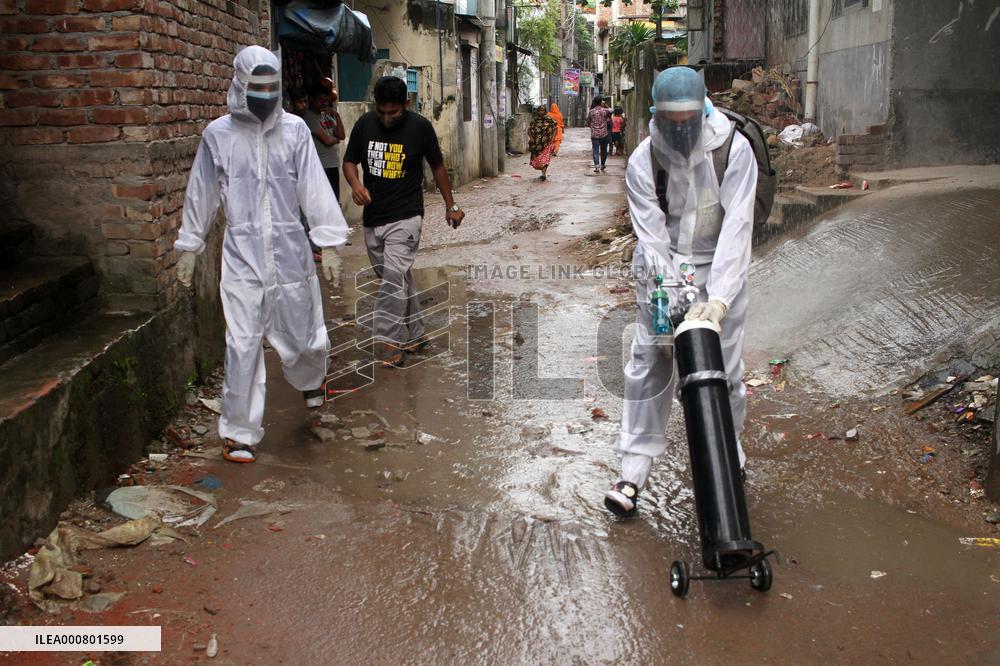 Deliver oxygen cylinders to the patient's homes - Dhaka