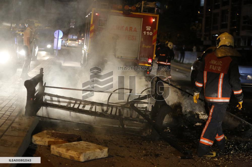 Syrian Shops And Cars Smashed - Ankara
