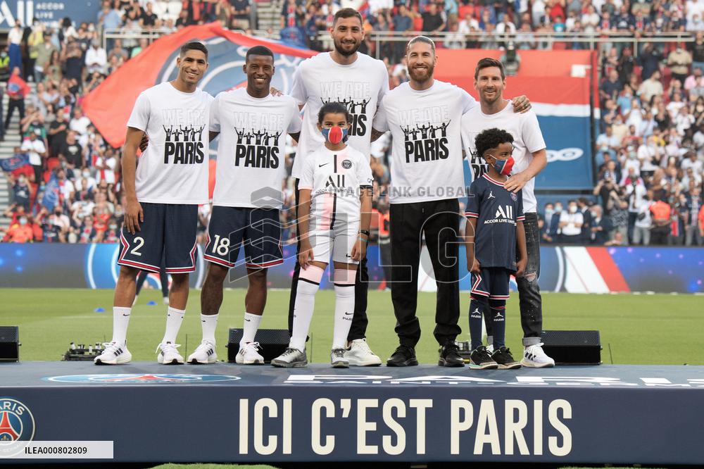 Paris Saint-Germain v Strasbourg - Ligue 1-