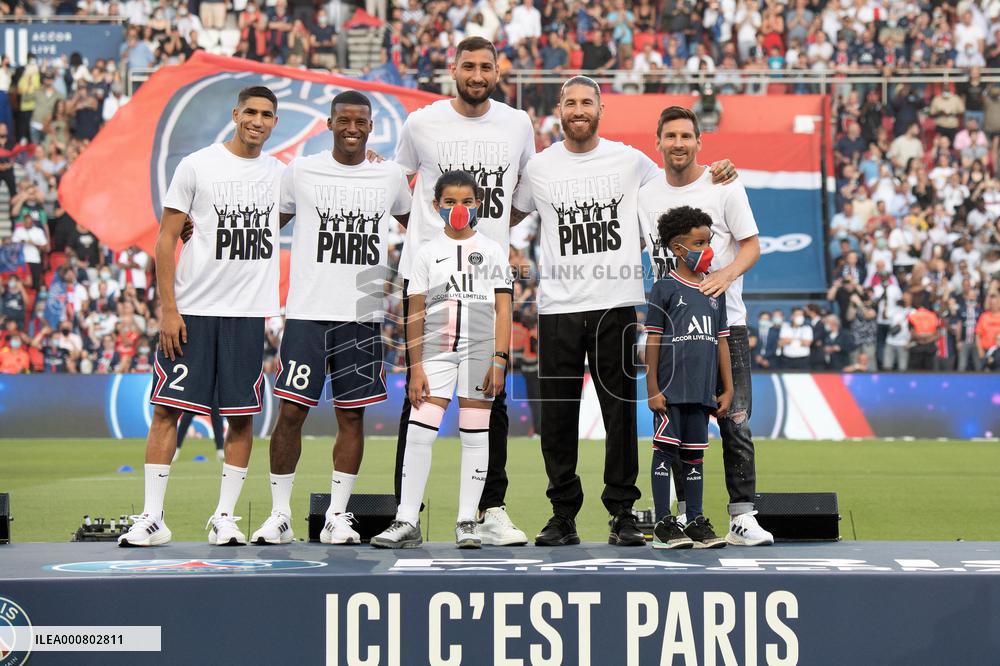 Paris Saint-Germain v Strasbourg - Ligue 1-