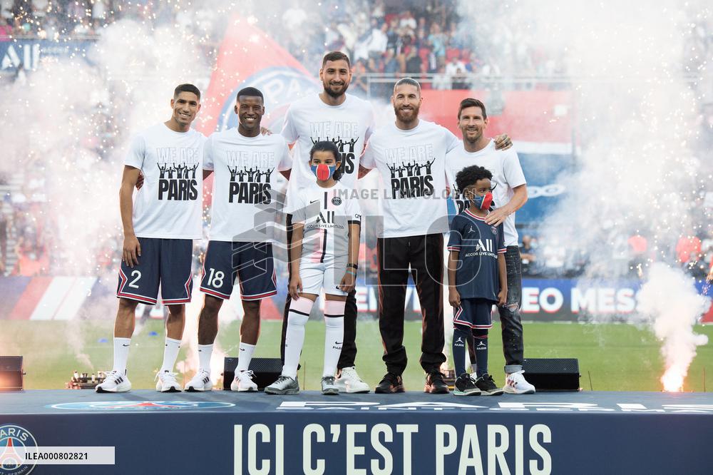 Paris Saint-Germain v Strasbourg - Ligue 1-