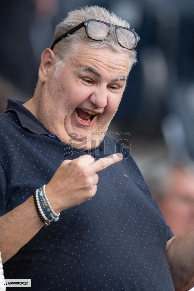 VIPs Watch PSG v Strasbourg