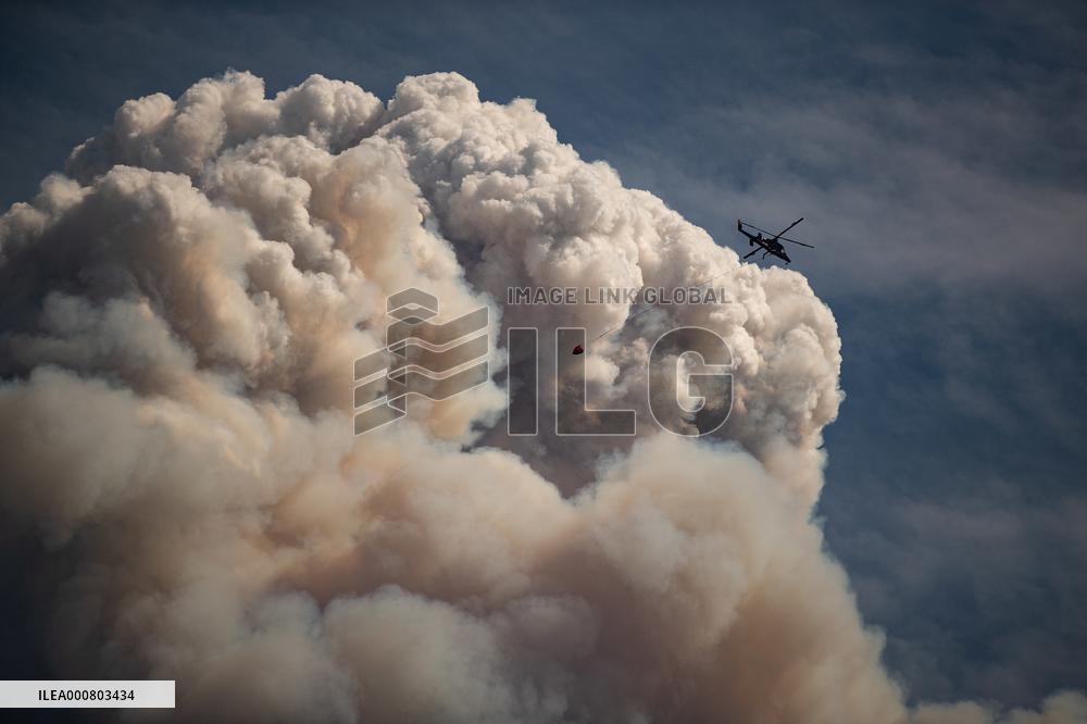 Lytton Creek Wildfire Rages - Canada