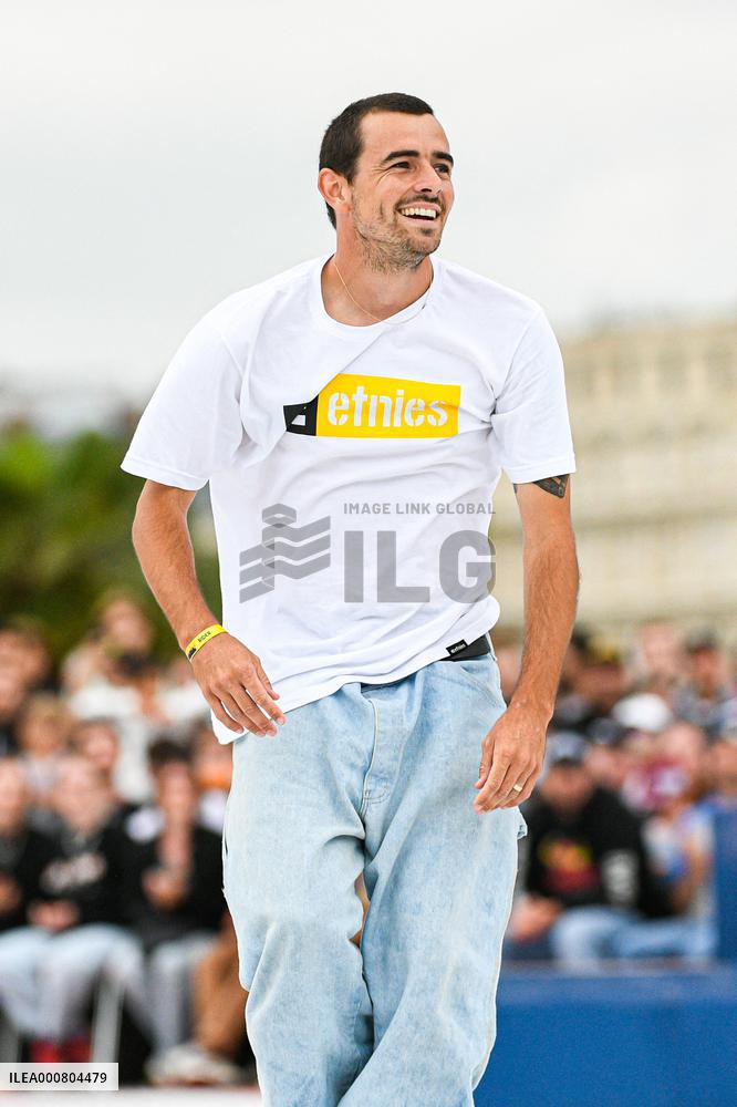 Skateboard Red Bull Conquest - Paris