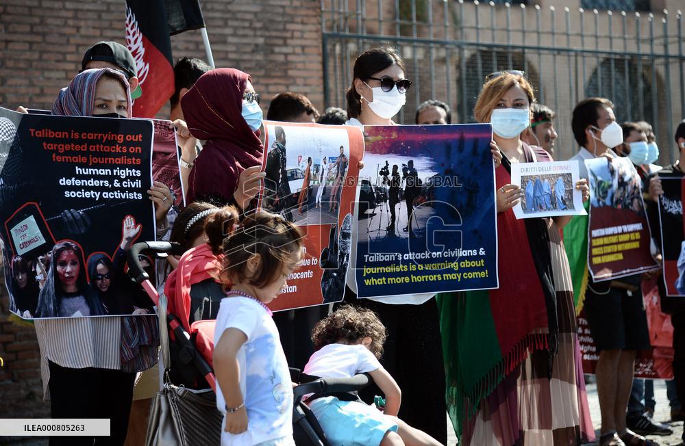 Demonstration in solidarity of the Afghan people in Rome