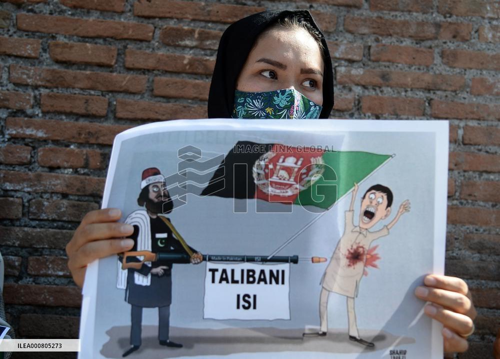 Demonstration in solidarity of the Afghan people in Rome