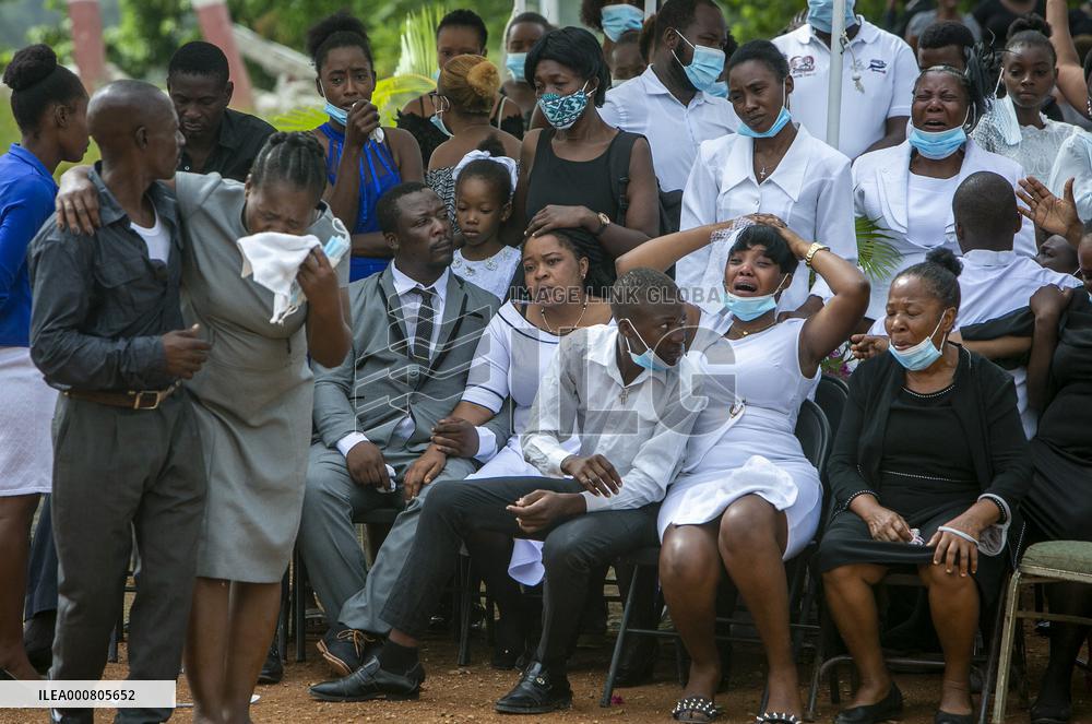 Quake Aftermath - Haiti