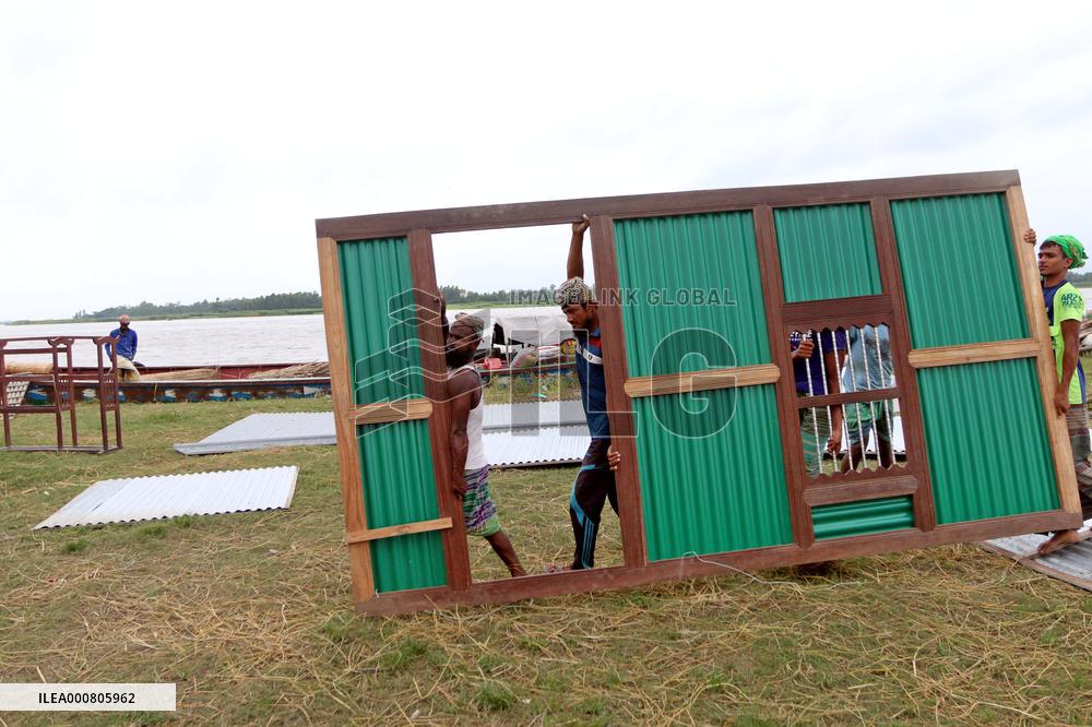 Flooding Caused By Heavy Rains Erode Bank River - Bangladesh